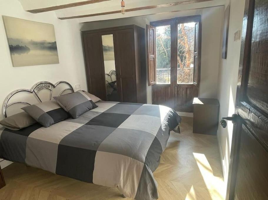 Вілла Acogedora Casa Con Patio-Parking Альбаррасін Екстер'єр фото